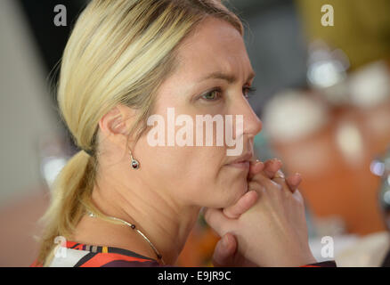 Berlino, Germania. 29 ott 2014. Tedesco per gli Affari Familiari Manuela Schwesig prendendo parte a una riunione del gabinetto presso la cancelleria di Berlino, Germania, 29 ottobre 2014. Credito: dpa picture alliance/Alamy Live News Foto Stock