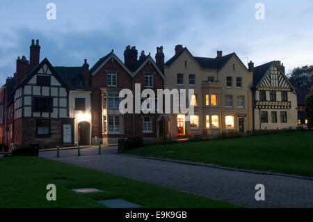 Cattedrale vicino al tramonto, Lichfield, Staffordshire, England, Regno Unito Foto Stock