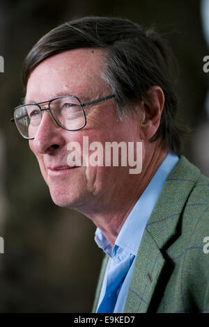 Giornalista britannico, editor, storico e autore di Sir Max Hugh Macdonald Hastings, FRSL, FRHistS al Edinburgh book Festival. Foto Stock