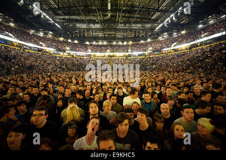 Udienza a Muse in concerto a Manchester Foto Stock