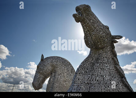 Il Kelpies sculture a Falkirk, Scozia, progettato da Andy Scott. Foto Stock