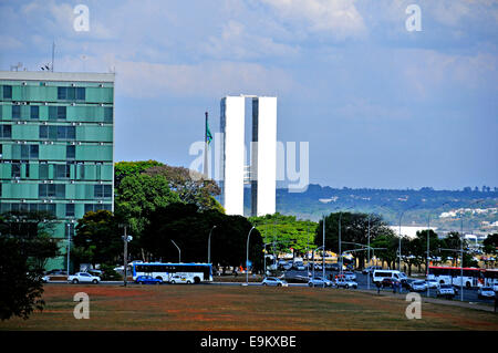 Congresso nazionale edificio progettato dall architetto Oscar Niermeyer Brasile Brasilia Foto Stock