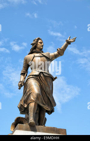 Memoriale della Principessa di Epinoy Christine de Lalaing per il suo importante ruolo durante l assedio del 1581. Creato da Aimable Dutrieux in Foto Stock