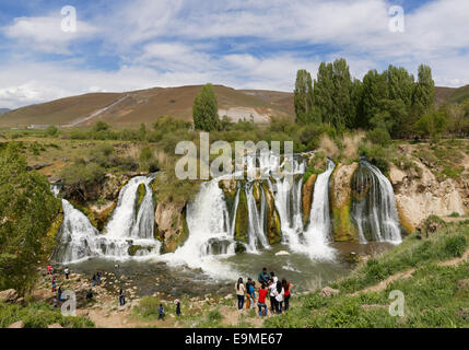 Cascate di Muradiye o Muradiye Şelalesi, Van Provincia, Anatolia Orientale Regione, Anatolia, Turchia Foto Stock