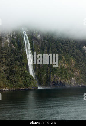 Fiordo di Milford Sound in Nuova Zelanda Foto Stock