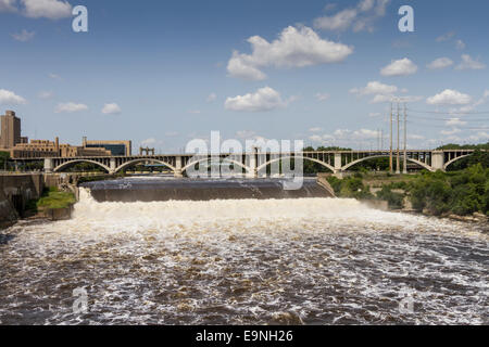 St Anthony Falls, fiume Mississippi, Minneapolis, Minnesota, Stati Uniti d'America Foto Stock