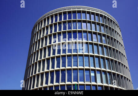 Round edificio modernista a Poznan, Polonia Foto Stock