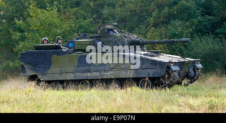 Chiudere veicolo da combattimento BAE Hägglunds CCV CV9035 nell'armata danese Foto Stock