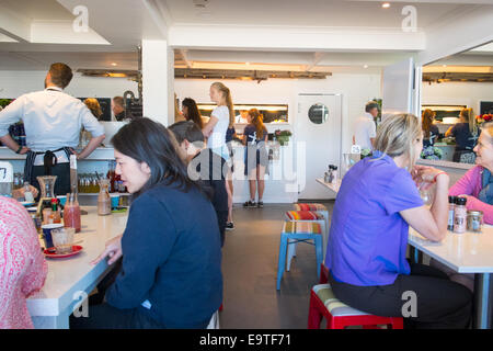 La colazione brunch al Boathouse cafe in Palm Beach,Sydney , Australia Foto Stock