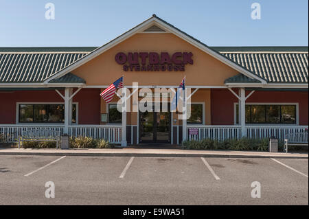 Outback Steakhouse Restaurant si trova a Lady Lake, Florida USA Foto Stock