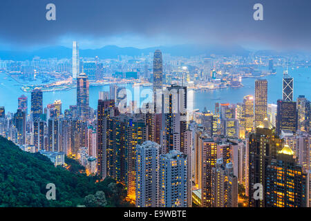 Hong Kong Cina skyline della città dalla vetta. Foto Stock