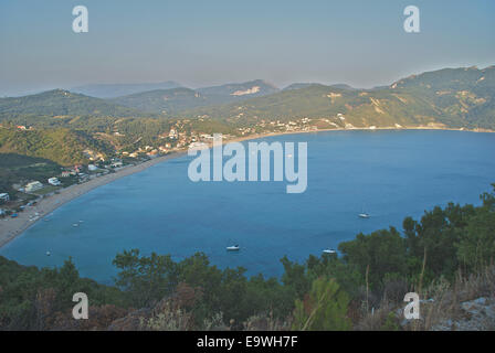 Baia di Agios Georgios Foto Stock