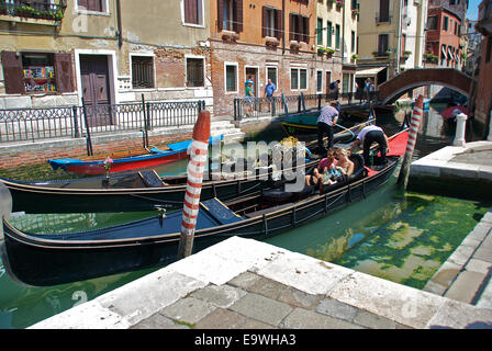 Gondole a Venezia Foto Stock