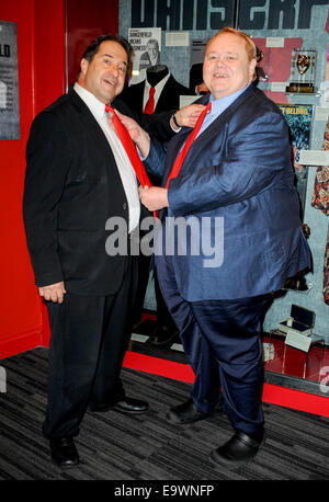 Harry Basil & Louie Anderson il GENIUS da commedia di Rodney Dangerfield presentano al GRAMMY MUSEUM 2014.02.11 Los Angeles Foto Stock