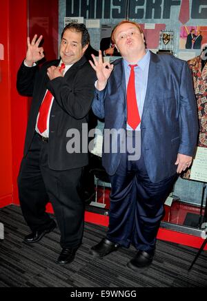 Harry Basil & Louie Anderson il GENIUS da commedia di Rodney Dangerfield presentano al GRAMMY MUSEUM 2014.02.11 Los Angeles Foto Stock