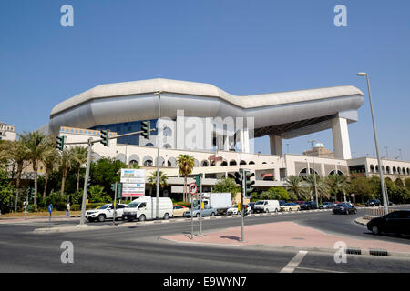 Vista esterna di Ski Dubai indoor sci pendio a Mall of the Emirates a Dubai Emirati Arabi Uniti Foto Stock