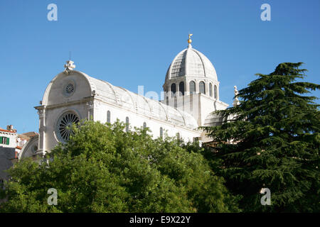 (FILE) - Un archivio foto, datata 17 ottobre 2013, mostra una vista della Saint Jacobs nella cattedrale di Sibenik, Croazia. La cattedrale è un nella lista UNESCO del Patrimonio Mondiale. Foto: Hauke Schroeder/dpa - nessun filo SERVICE - Foto Stock