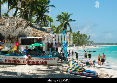 Dominikanische Republik, Osteno, Punta Cana, Bavaro, Strand von El Cortecito Foto Stock