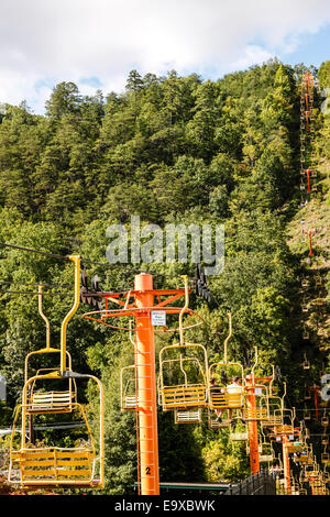 Le sedie skylift fino la Smokey Mountains in Gatlinburg Tennessee Foto Stock