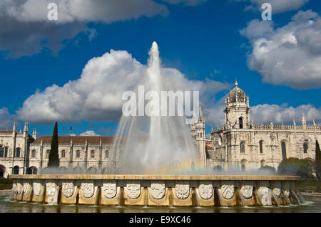 Vista orizzontale del monastero di San Geronimo in Belem, Lisbona. Foto Stock