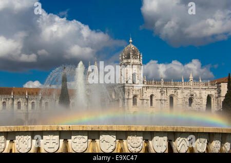 Vista orizzontale del monastero di San Geronimo in Belem, Lisbona. Foto Stock