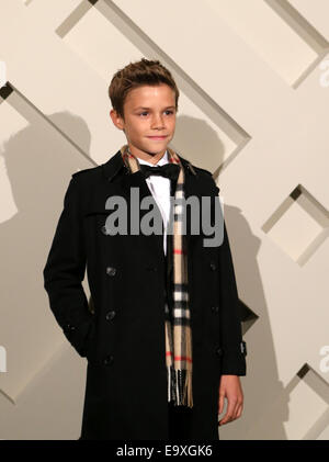 Londra, Regno Unito. 3 Novembre, 2014.Romeo Beckham assiste il lancio di Burberry festive campagna in London, Gran Bretagna, su nov. 3, 2014. Credito: Han Yan/Xinhua/Alamy Live News Foto Stock