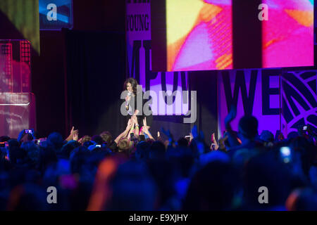 Calgary, Alberta, CAN. 3 Novembre, 2014. Jazz canadese sensazione pop NIKKI YANOFSKY eseguita dal vivo in noi il giorno 2014 a Calgary. © Baden Roth/ZUMA filo/Alamy Live News Foto Stock