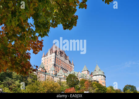 Lo Château Frontenac in autunno di Quebec City, Quebec, Canada Foto Stock