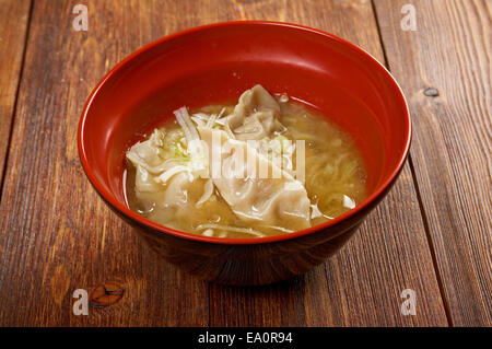 Dim-sum chiamata Gyoza, tradizione asiatica del cibo. Foto Stock