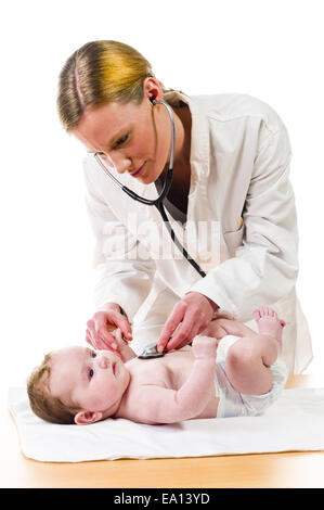Baby esame con uno stetoscopio Foto Stock