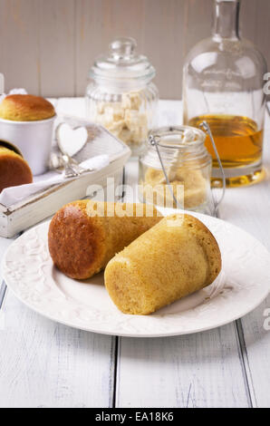 Baba au rhum Foto Stock