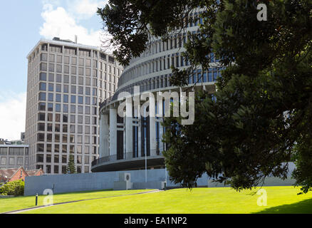 Wellington Beehive agli edifici del Parlamento NZ Foto Stock