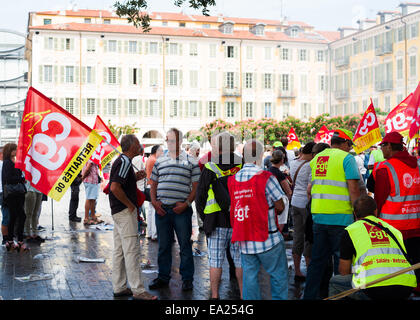 Dimostrazioni della CGT syndicate su Piazza Garibaldi, Nice, Francia. Foto Stock