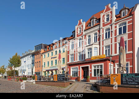 La piazza del mercato di Bergen, Ruegen Isola, Meclemburgo-Pomerania Occidentale, Germania Foto Stock