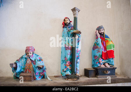 Il vestito le statue dei Santi in Santiago Ap Foto Stock