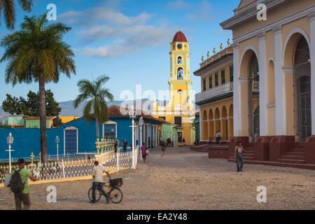 Plaza Mayor e il Museo de la lucha contra Bandidos, Trinidad, sito UNESCO, Sancti Spiritus Provincia, Cuba Foto Stock