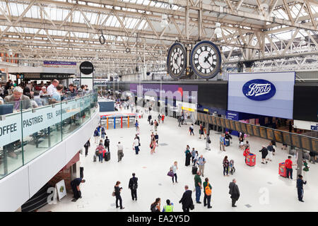 La stazione di Waterloo, London, England, Regno Unito, Europa Foto Stock