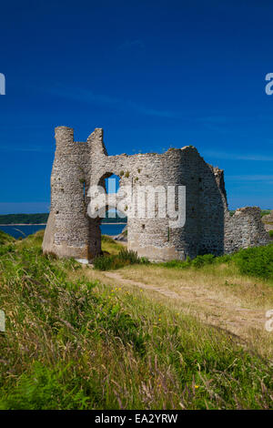 Il castello di Pennard, affacciato su tre Cliffs Bay, Gower, Wales, Regno Unito, Europa Foto Stock