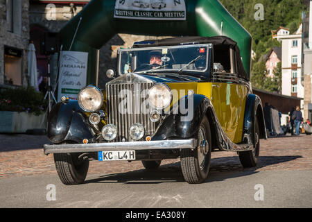 Rolls Royce auto d'epoca all'inizio annuo del British Classic Car Meeting 2014, St.Moritz, Svizzera Foto Stock