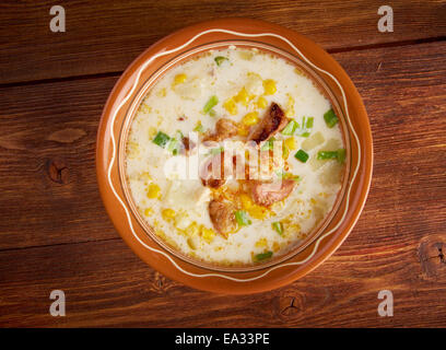 La pancetta peperoncino zuppa di mais Foto Stock