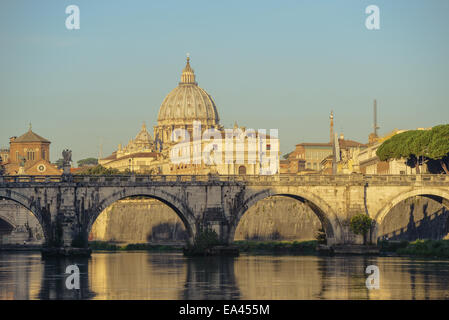 La cattedrale di San Pietro a Roma, Italia Foto Stock