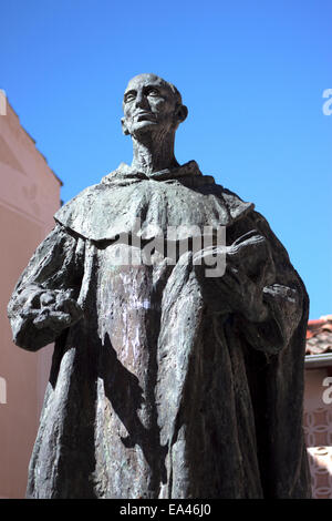 Una scultura del mistico spagnolo di San Juan de la Cruz a Segovia, Castilla y Leon, Spagna Foto Stock