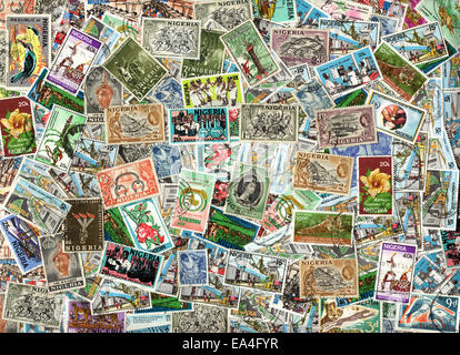 Sfondo di francobolli emessi in Nigeria Foto Stock
