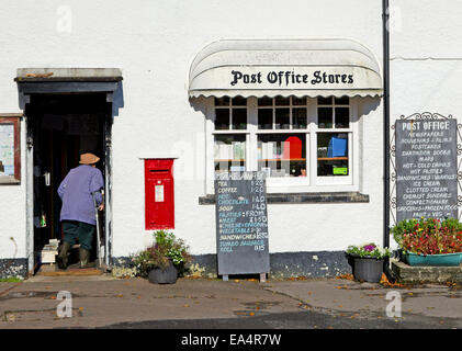 Il villaggio Ufficio postale a Postbridge su Dartmoor nel Devon, Regno Unito Foto Stock