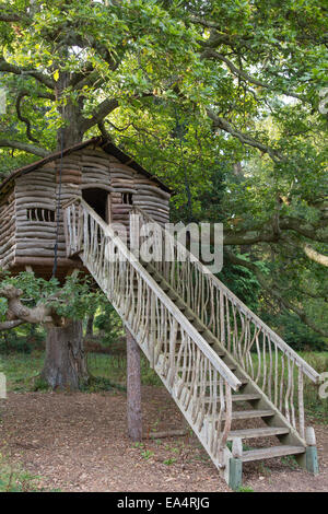 Struttura in legno casa, Plas Newydd Country House e giardini, Anglesey, Galles del Nord, Regno Unito Foto Stock