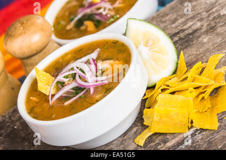 Deliziosa encebollado stufato di pesce da Ecuador Foto Stock