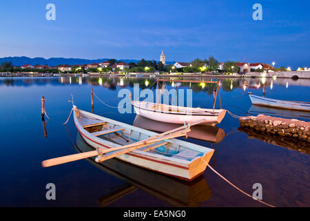 Serata tranquilla in Nin Harbour Foto Stock