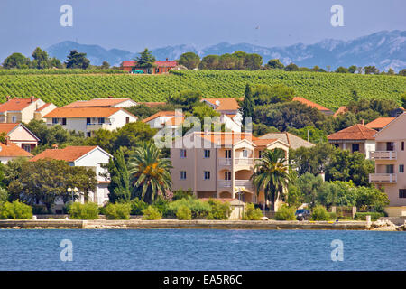 Villaggio costiero di Petrcane in Croazia Foto Stock