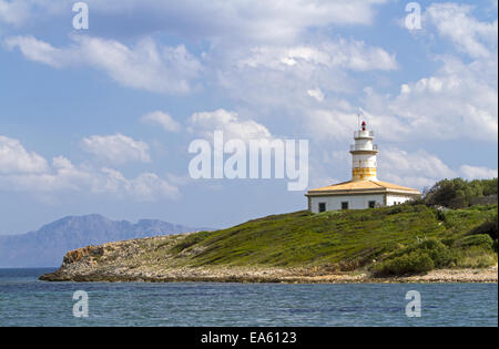 Faro sull'isola Alcanada Foto Stock