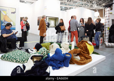 Torino, Italia. 6 Nov, 2014. Artissima 2014, persone e collezionisti d'Arte in fiera di arte contemporanea ernissage a Torino, Italia. Credito: A. Astes/Alamy Live News Foto Stock